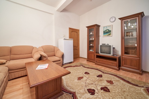 Двухместный двухкомнатный номер люкс (корпус 1,2)