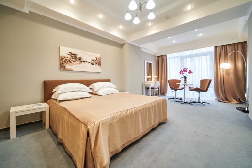 Двухместный двухкомнатный номер люкс (корпус 7)