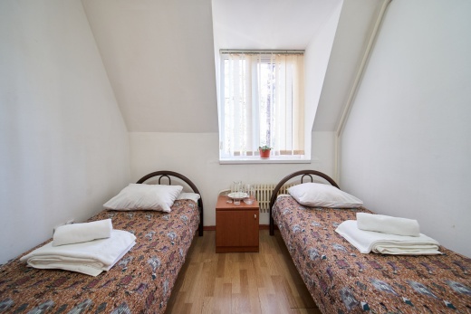 Двухместный однокомнатный номер без удобств